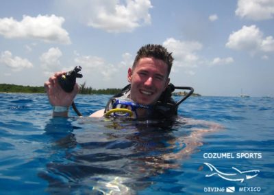 Cozumel Sports discover scuba student